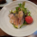 Kuzushi Kappou Bentenya - 炙りしめ鯖のサラダ（ハーフ）