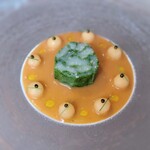 ドミニク・ブシェ トーキョー - 帆立貝のミキュイ メロン ソースビスク