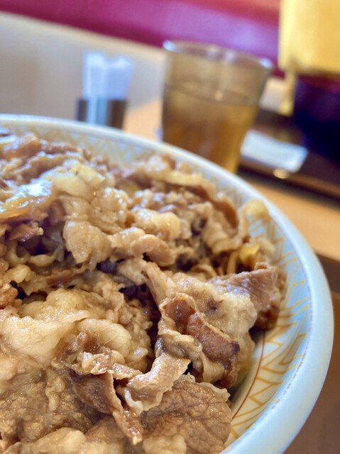 すき家 36号苫小牧日吉店 - 糸井（牛丼）の写真