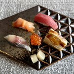 日本食 雅庭 - 四季彩 寿司 5貫（プラス料金）