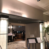 MIDO RESTAURANT PIC NIKA - 