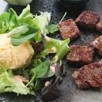 Katsunuma Engawa Sabou - 牛肉もなかなか美味しい
