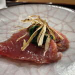 あま木 - カツオ　揚げた牛蒡と行者にんにく。絶品