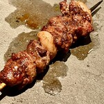 とり茶太郎 - ホロホロ鳥と名古屋コーチンのミックス背肝　旨さとしてはこれが抜きん出ていると思います