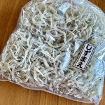 カネヒデ小林商店 - 太ちりめんはにんにくと合わせてパスタにしても極端に旨いです