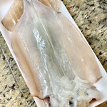 カネヒデ小林商店 - 美しいとしか言いようのない色　一晩干して旨味が凝縮しています