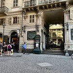 Baratti & Milano - この店は若者が行列を作っている