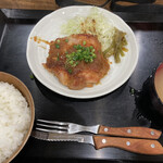 Tamariba Kicchin - Aの生姜焼きチキンステーキ定食