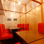 函館 開陽亭 - ３F個室。仕切りを外して座席数を増やす事が可能です。