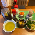 松若 - 供食待ち＆卓上。