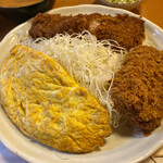 松若 - 上カツ・オム・コロ ランチ、キャベツもたくさん。