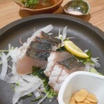 魚食菜　ひらじぃ - 明石産サワラタタキ