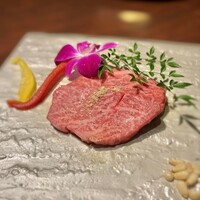 黒毛和牛焼肉 虎斑 北新地店 - 