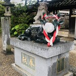 金谷 - 神社の牛もマスク