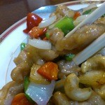 晴々飯店 - 鶏とカシューナッツ炒めＵＰ！