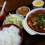 晴々飯店 - 麻婆豆腐定食　\700（2013）