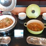 ブッフェレストラン トップ オブ ミヤコ - ミートピラフ、白身魚のソテーガーリック風味