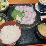 魚料理のお店 鮮魚まるふく - 花鯛刺身定食（春季限定です）