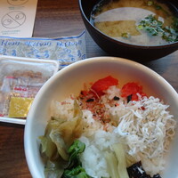 THE PENTHOUSE with weekend terrace - ご飯にお供全部のせ。