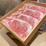 肉屋 雪月花 NAGOYA - 神戸牛サーロインのしゃぶしゃぶ