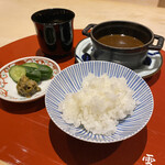 肉屋 雪月花 NAGOYA - 銀のみかづき、カレー、豆腐と九条ネギの味噌汁、香の物