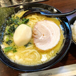 横浜家系ラーメン　せんげん家 - 