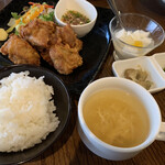 Shi An - 油淋鶏定食 900円→700円