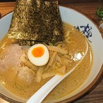 横濱家 - ラーメン  737円