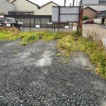 Kawaichi - 第2駐車場（店舗より約40m北に未舗装が2台分）