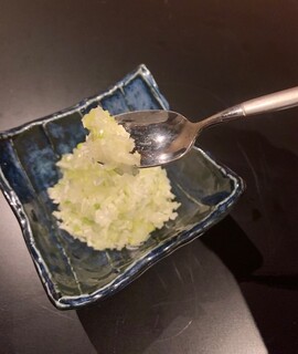Oumiushi Yakiniku Niku Tatsu - ネギ塩であっさり食べる