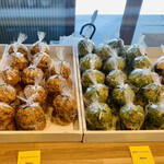 ショウゾウ シラカワ 水辺のコーヒー - スコーンも沢山ありました！