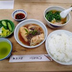 大衆割烹 三州屋 - 銀ムツ煮付定食（ごはん、とり豆腐、お新香付き）［1,300円］