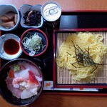 ろばた焼き嶋ちゃん - 料理写真:さしみ丼、ざるらーめん