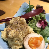 魚斉 - 燻製玉子付きポテトサラダ