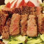 とっくりや - 大トロに負け無い　牛ロース炙り焼き　シモフリフリ