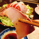 とっくりや - ブリちゃんリフト