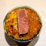 Yakiuoishikawa Roppongi Rinkarou - 至福の3色丼
