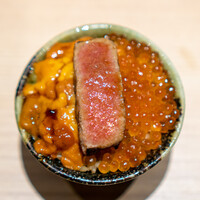 焼うおいし川  六本木凛華楼 - 至福の3色丼