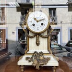 Cantine Barbaroux - 妙齢のご婦人が入って店主とにこやかに交渉を始めた