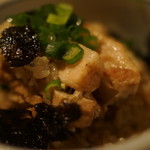 煮込みと惣菜 かん乃 - 角煮乗せ炊きたてメシ