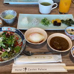 Dining EMI - ローストビーフもカレーも松阪肉使用