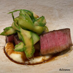 日本料理 TOBIUME - グリーンアスパラに壱岐牛シャトーブリアンの炭火焼