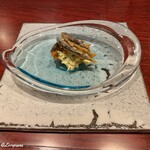 日本料理 TOBIUME - 稚鮎と新玉葱のフライを自家製タルタルソースとともに