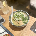 Motsuyaki Kyaputen - もつ煮込み(煮卵+味豆腐入り)