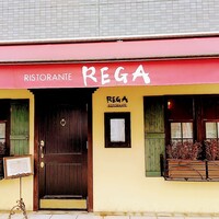 RISTORANTE REGA - イタリアの田舎のムードが感じられる外観