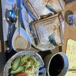 カフェラウンジ ガチャベル - 