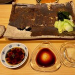 鮨処 池上 - こだわりのわかめと蒸しキャベツ 自家製のガリ