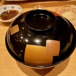 鮨処 池上 - 真昆布(道南)の一番出汁のお椀