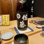 鮨処 池上 - 芋焼酎 佐藤黒 ロック 800円