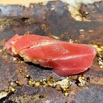 鮨処 池上 - 赤身のづけ